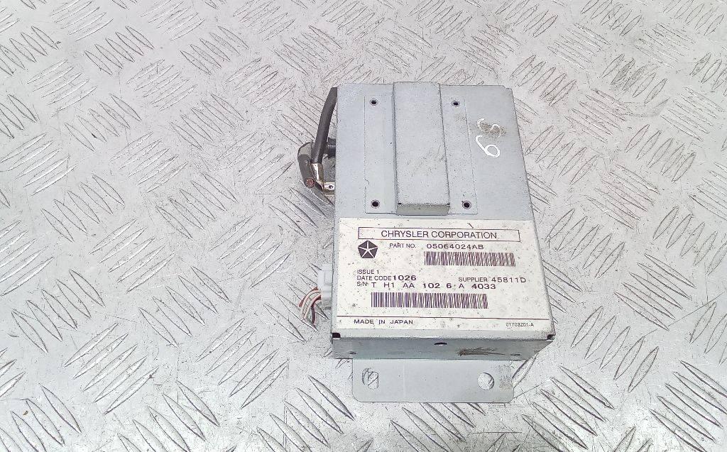 навигация Jeep Commander 1 поколение 2006, 05064024AB - фото №1