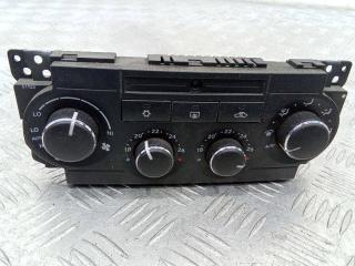 блок управления печки / климат-контроля Jeep Commander 1 поколение 2006, P55111011AI