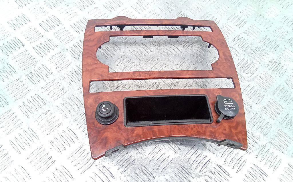 рамка под магнитолу Jeep Commander 1 поколение 2006, X35008106TZ - фото №1