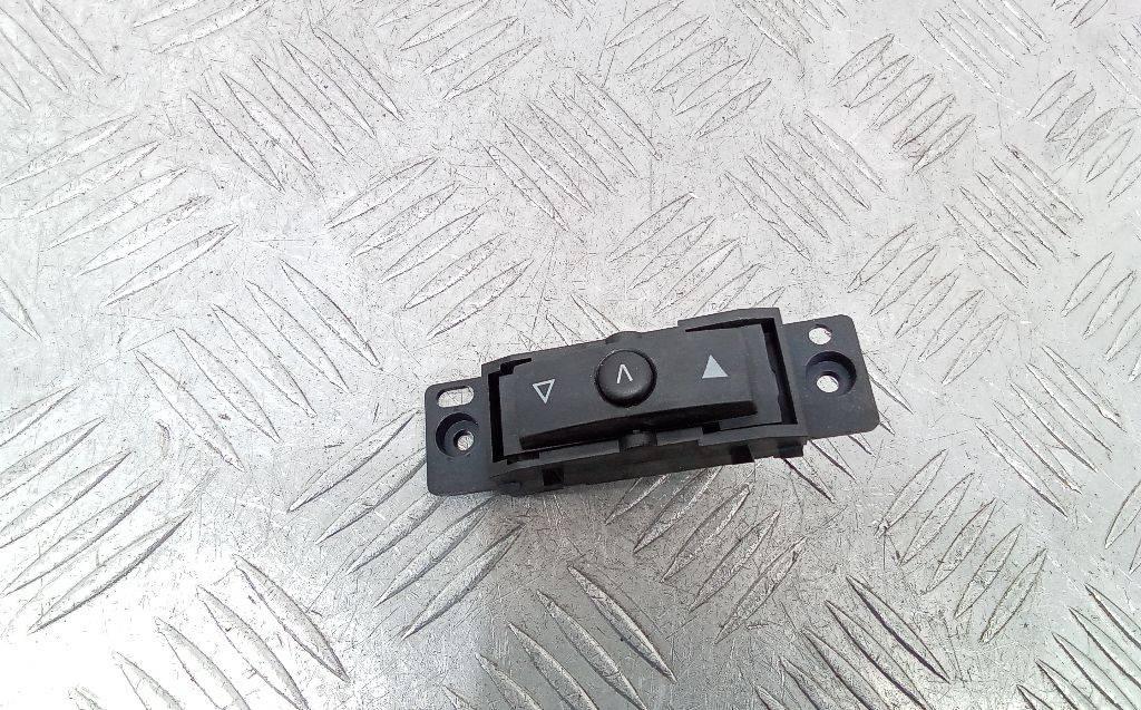 кнопка (выключатель) Jeep Commander 1 поколение 2006, 5KJ33TRMAA - фото №1