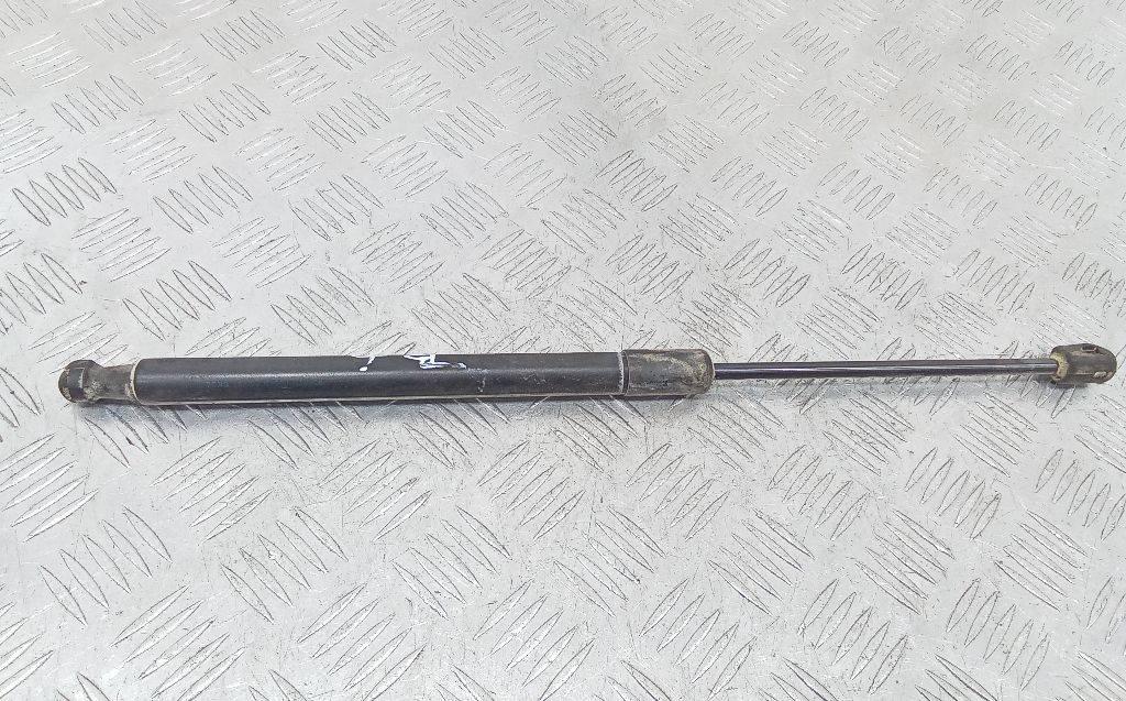 амортизатор крышки багажника (3-5 двери) Volkswagen Passat B6 2008, 3C9827550 - фото №1