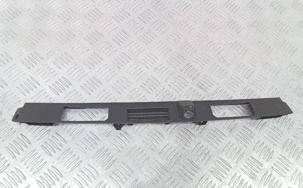 накладка подсветки номера Hyundai Tucson 4 поколение 2022, 92409-N7120 - фото №1