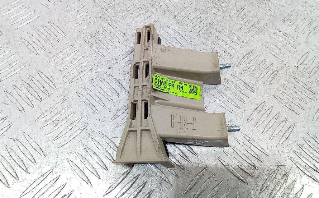 направляющая стекла Hyundai Tucson 4 поколение 2022, 82560-N7000 - фото №1