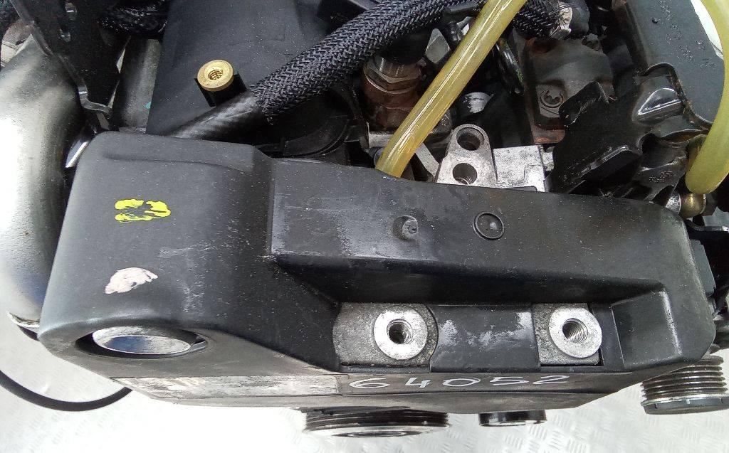 кронштейн двигателя Renault Scenic 3 поколение 2011, 1.5 л., дизель, МКПП, 8200739777 - фото №1