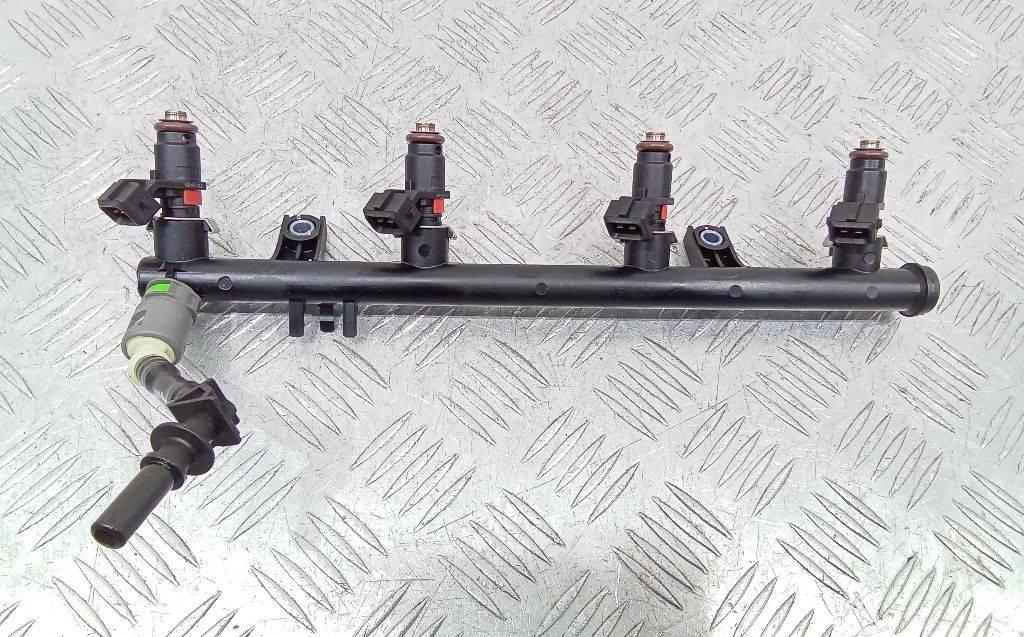 топливная рампа Renault Duster 2 поколение 2022, 2.0 л., бензин, МКПП, 8200053030 - фото №1