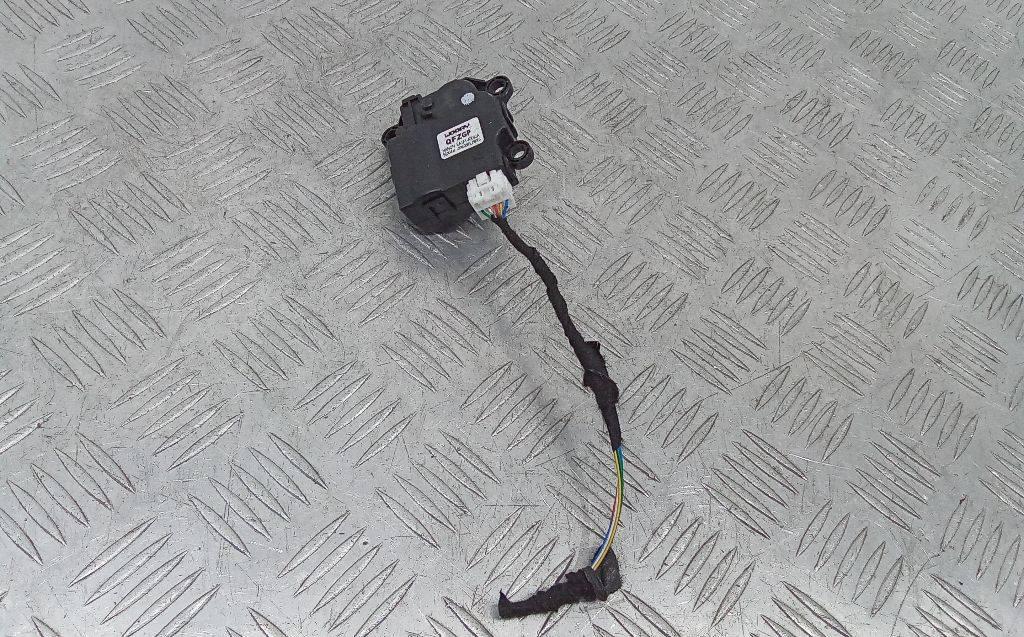 моторчик заслонки печки Hyundai Tucson 4 поколение 2022, EA1F1-NX5CA - фото №1