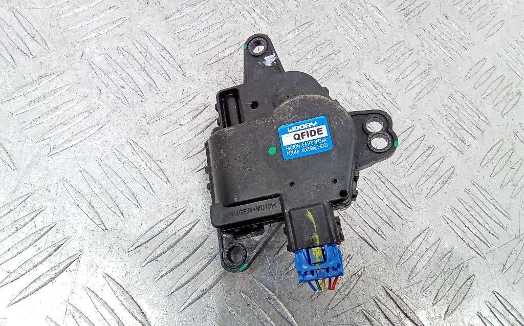 моторчик заслонки печки Hyundai Tucson 4 поколение 2022, EA1F0-NX5AA - фото №1