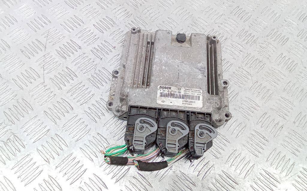 блок управления двигателем Renault Laguna 3 поколение 2007, 2.0 л., дизель, МКПП, 8200520036 - фото №1