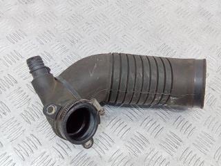 патрубок интеркулера Volkswagen Passat B5 1999, 1.9 л., дизель, МКПП, 8D0129615