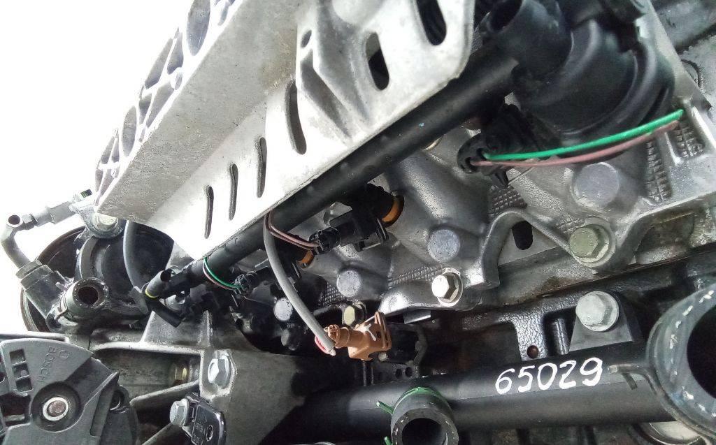 форсунка Renault Logan 1 поколение 2007, 1.6 л., бензин, МКПП - фото №1