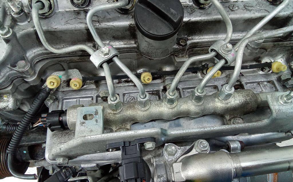 топливная рампа Toyota Auris 1 поколение 2007, 2.0 л., дизель, МКПП - фото №1