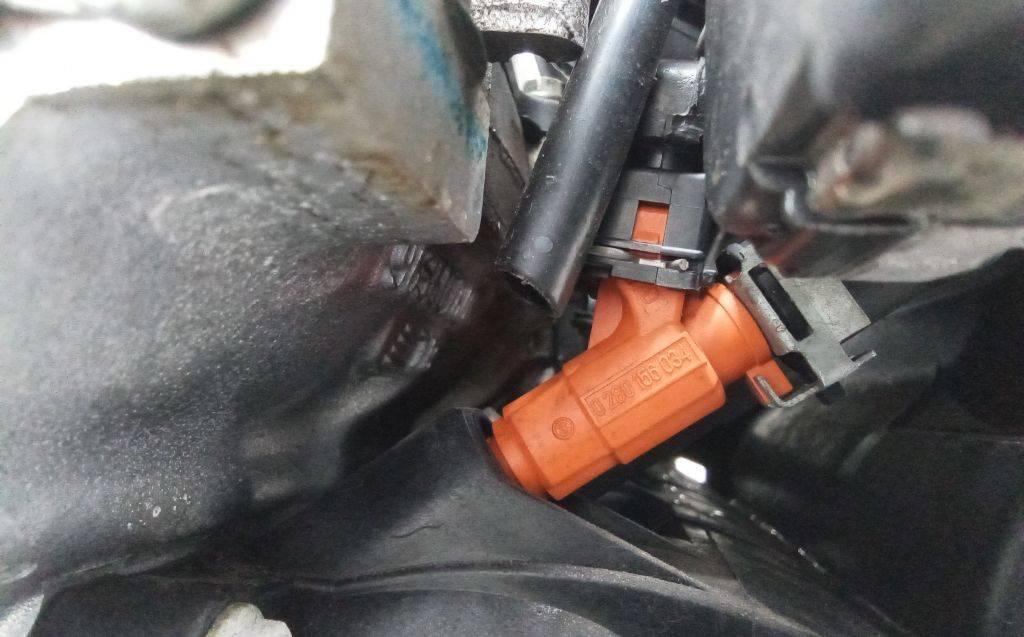 форсунка Peugeot 307 1 поколение 2004, 1.6 л., бензин, АКПП, 0280156034 - фото №1