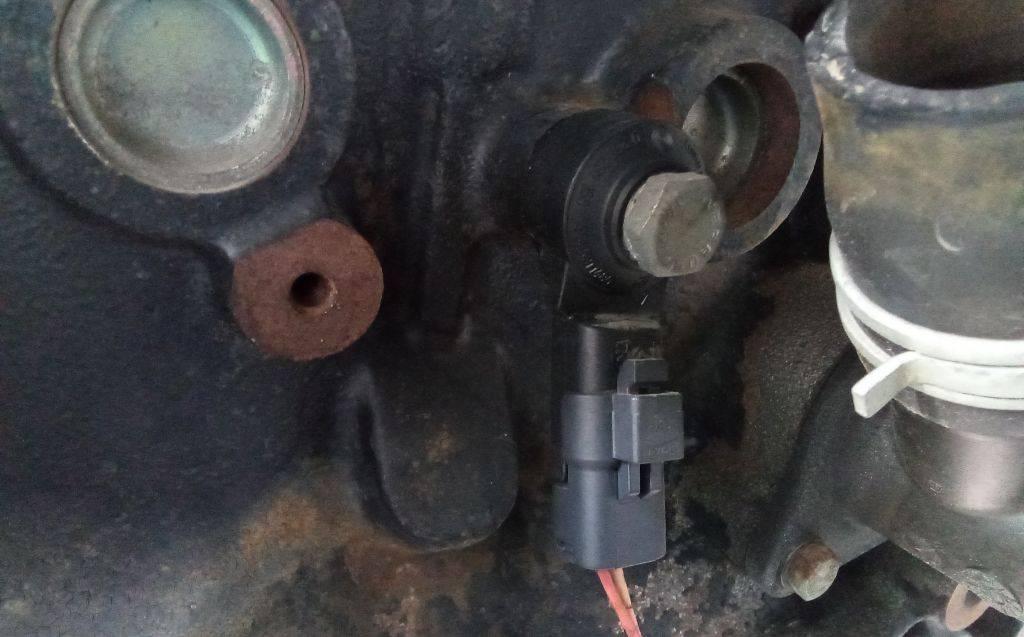 датчик детонации Peugeot 307 1 поколение 2004, 1.6 л., бензин, АКПП, 0261231168 - фото №1