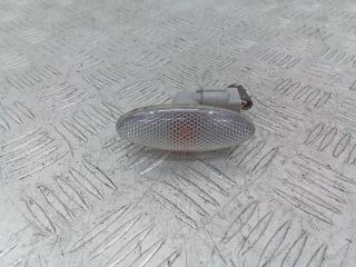 повторитель поворота на крыле левый Toyota Auris 1 поколение [рестайлинг] 2010, 81730-02080