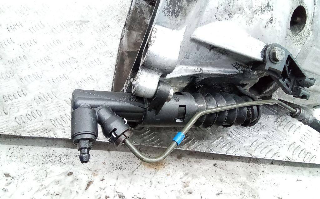 цилиндр сцепления рабочий Citroen C4 1 поколение 2006, 1.6 л., дизель, МКПП - фото №1