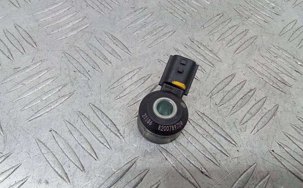 датчик детонации Renault Duster 2 поколение 2022, 2.0 л., бензин, МКПП, 8200789728 - фото №1