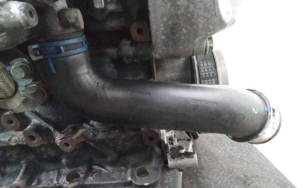 патрубок интеркулера Volkswagen Golf 4 поколение 2002, 1.9 л., дизель, МКПП - фото №1