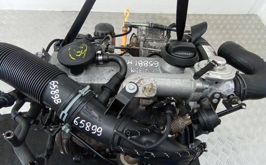 коллектор впускной Volkswagen Golf 4 поколение 2002, 1.9 л., дизель, МКПП - фото №1