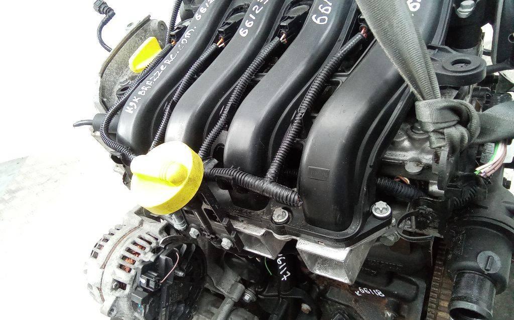 топливная рампа Renault Clio 3 поколение 2008, 1.6 л., бензин, МКПП - фото №1