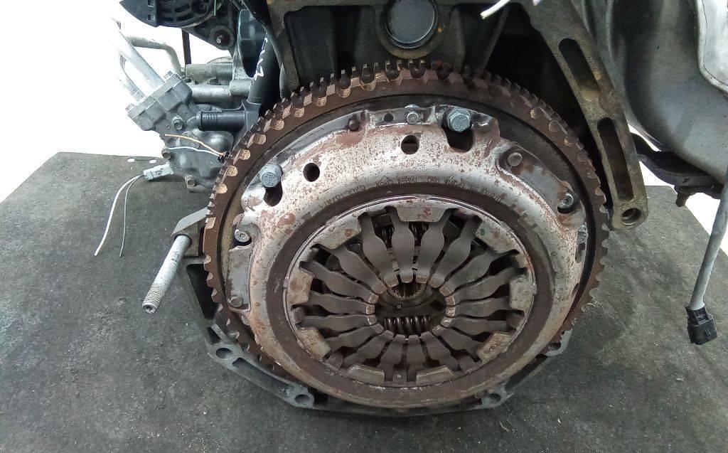 комплект сцепления Renault Clio 3 поколение 2008, 1.6 л., бензин, МКПП - фото №1