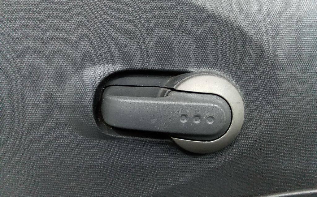 ручка внутренняя передняя правая Nissan Micra 3 поколение (K12) 2004 - фото №1