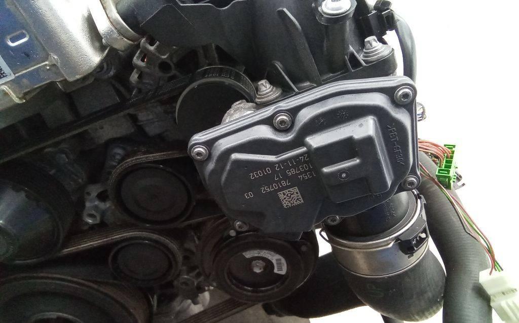 заслонка дроссельная BMW 1 серия F20/F21 2013, 1.6 л., дизель, МКПП, 781075203 - фото №1