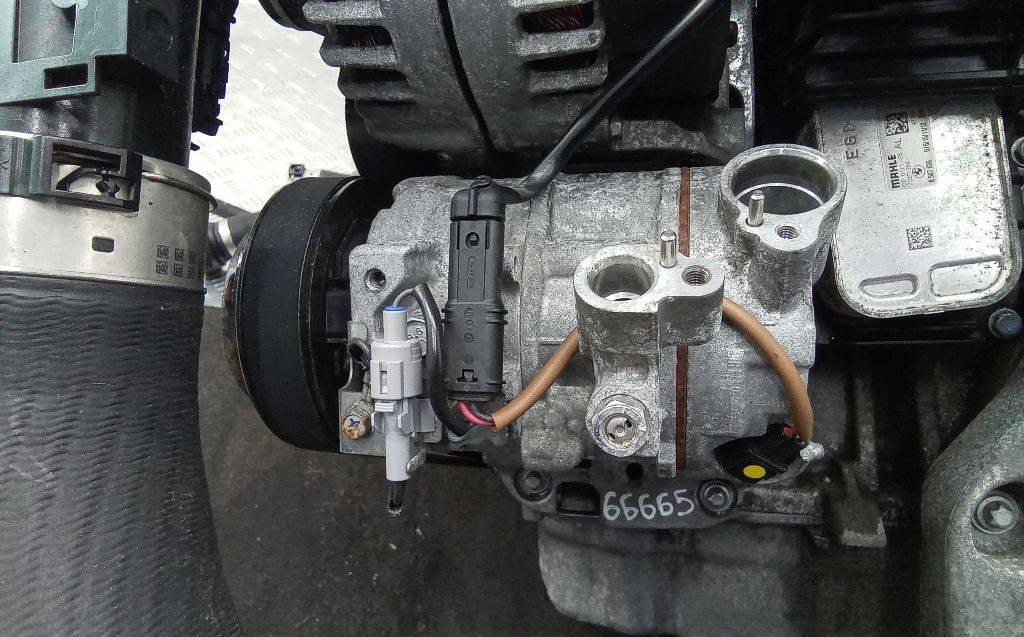 компрессор кондиционера BMW 1 серия F20/F21 2013, 1.6 л., дизель, МКПП, 447260-4710 - фото №1