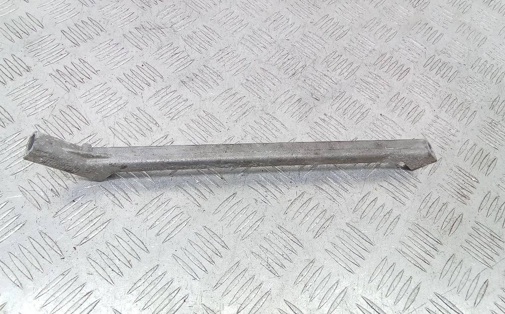 кронштейн генератора Renault Megane 2 поколение 2005, 1.6 л., бензин, МКПП, 8200122051 - фото №1