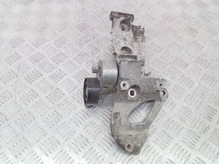 кронштейн генератора Renault Megane 2 поколение 2003, 1.6 л., бензин, 8200279705