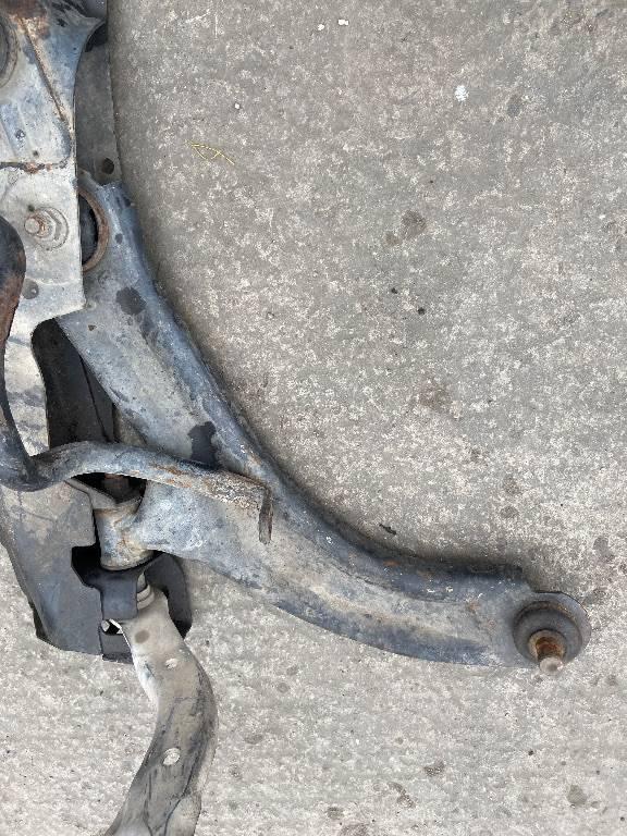 рычаг передний левый Nissan Note E11 2007, 1.5 л., дизель - фото №1