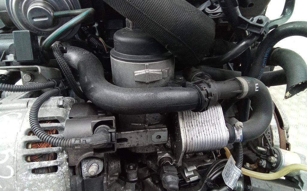 корпус масляного фильтра BMW 3 серия E90/E91/E92/E93 2006, 2.0 л., дизель, МКПП - фото №1