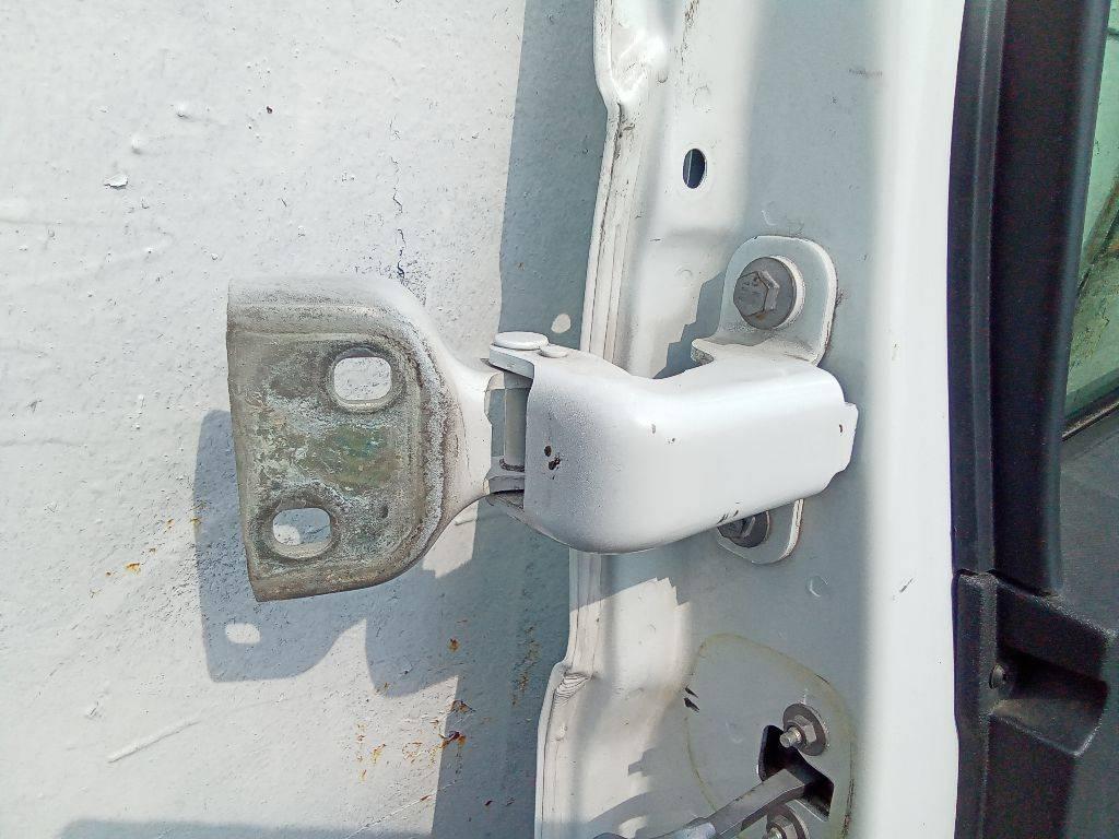 петля двери Opel Vivaro B 2016, 804005400R - фото №1