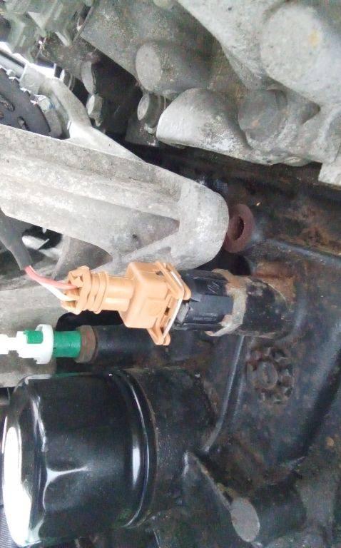 датчик детонации Renault Espace 4 поколение 2002, 2.0 л., бензин, АКПП - фото №1