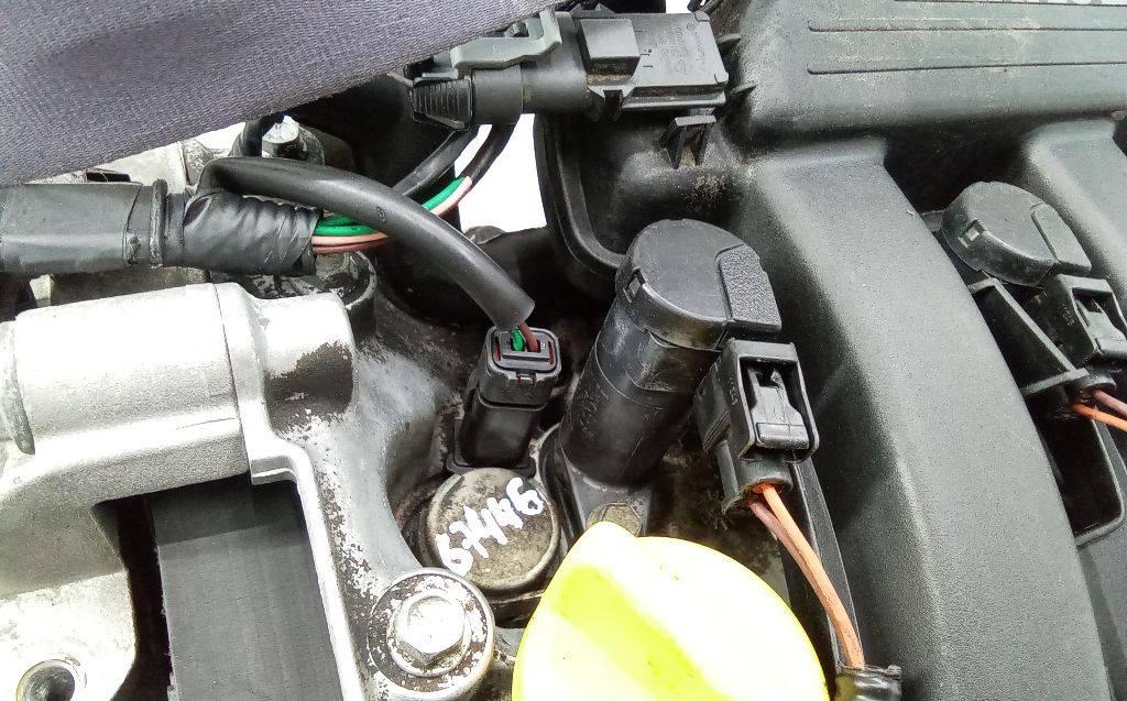 катушка зажигания Renault Espace 4 поколение 2002, 2.0 л., бензин, АКПП, 7700875000 - фото №1