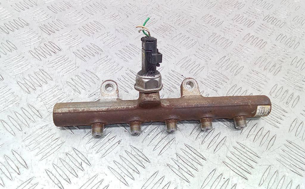 топливная рампа Renault Clio 4 поколение 2012, 1.5 л., дизель, МКПП, 8200701690 - фото №1