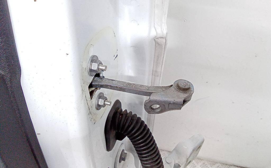 ограничитель открывания двери Opel Vivaro B 2016, 00242R - фото №1