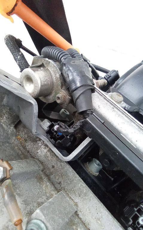 форсунка Volkswagen Golf 4 поколение 2002, 1.6 л., бензин, МКПП, 036031T - фото №1