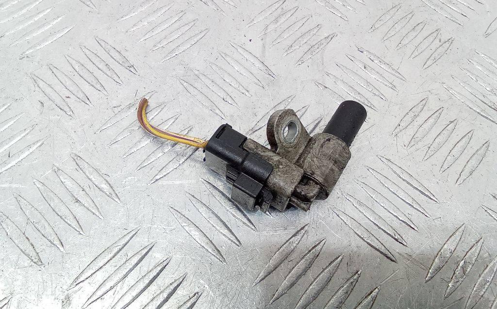 датчик распредвала Volvo S40 2 поколение 2004, 2.0 л., дизель, МКПП, 9645844080 - фото №1