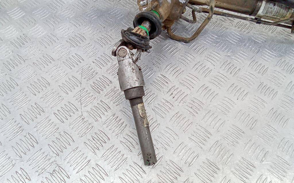 рулевой карданчик Peugeot 407 1 поколение 2007 - фото №1