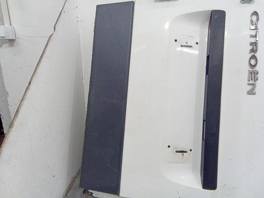 молдинг двери задней левой Citroen Jumper 2 поколение 2006 - фото №1