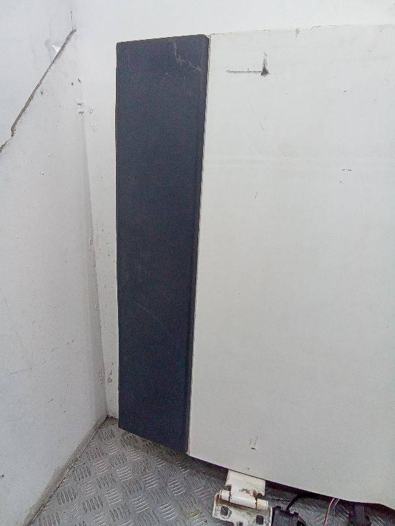 молдинг двери задней правой Citroen Jumper 2 поколение 2006 - фото №1