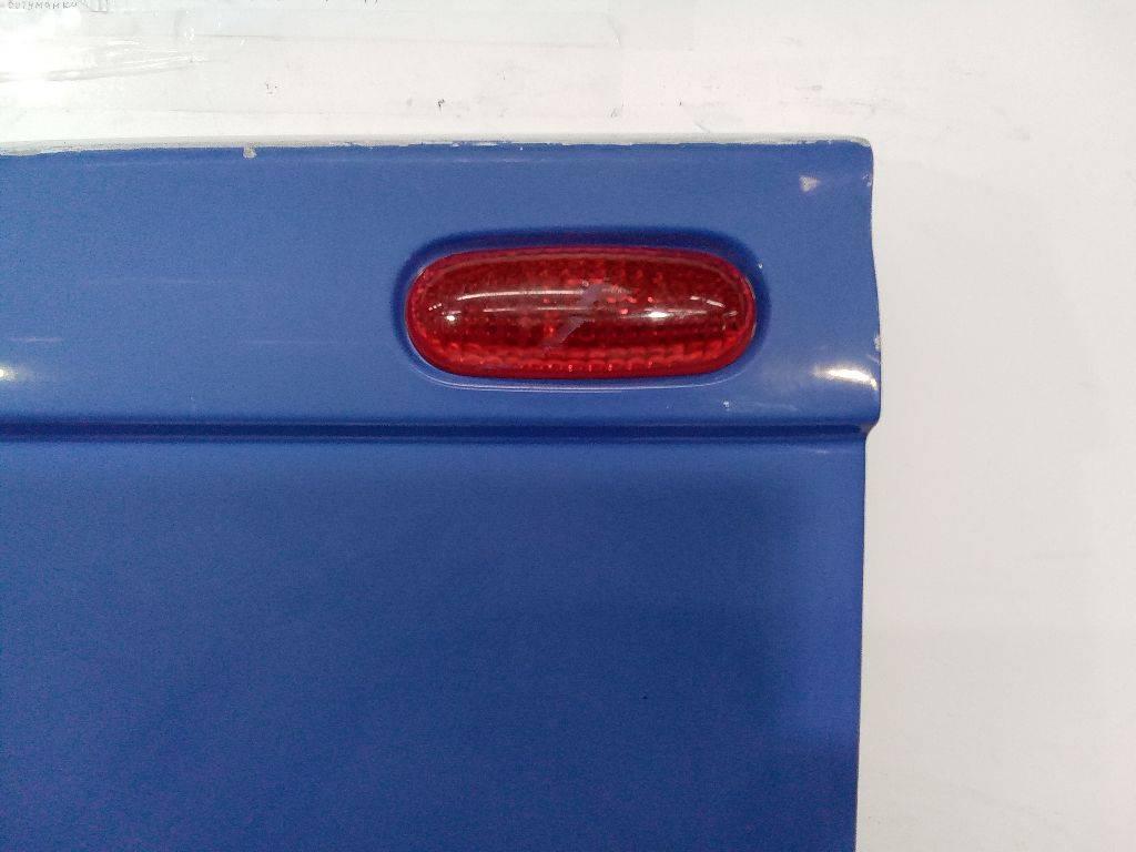 дополнительный стоп-сигнал Nissan Primastar 1 поколение 2004 - фото №1