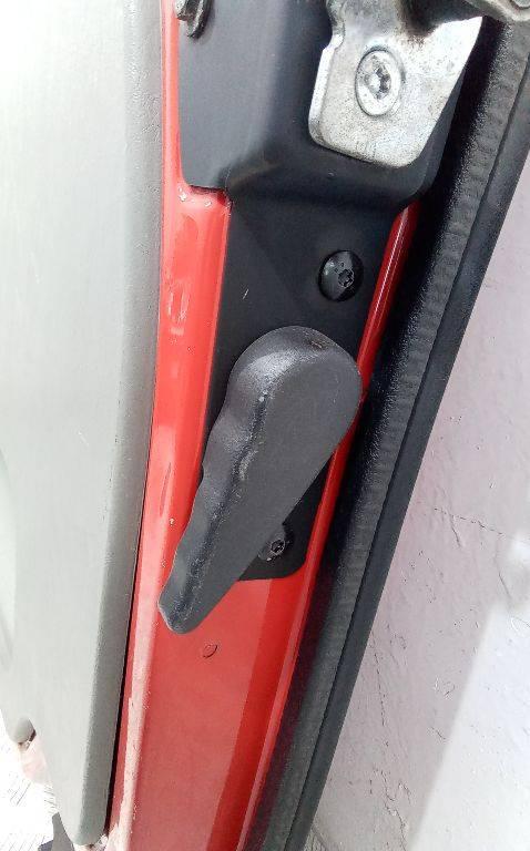 ручка внутренняя задняя правая Opel Vivaro A 2003 - фото №1