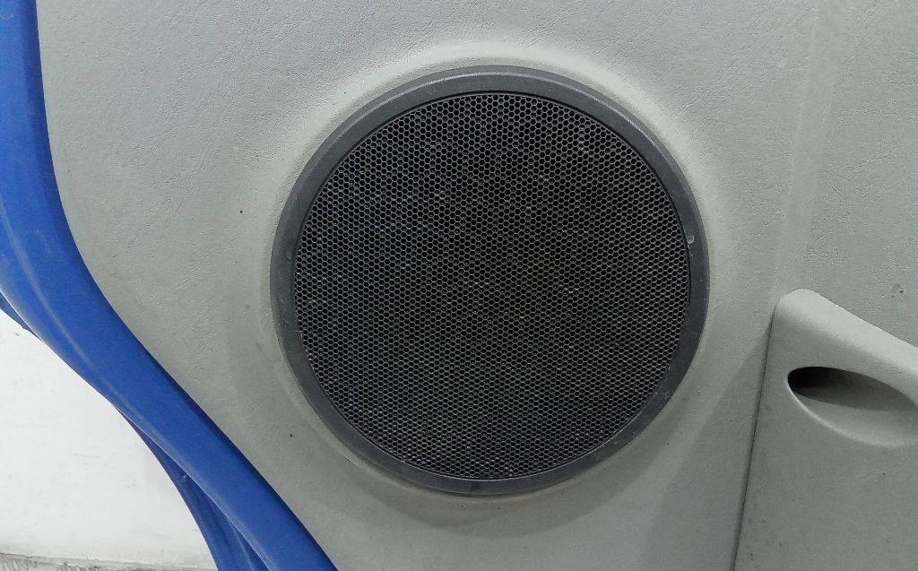 динамик двери Nissan Primastar 1 поколение 2004 - фото №1