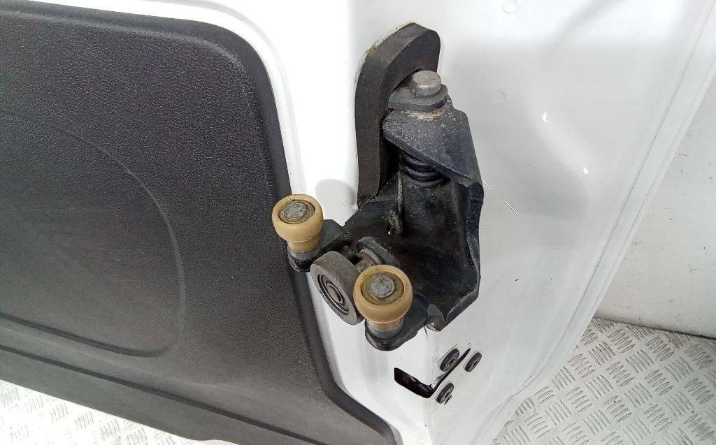 ролик двери сдвижной Opel Vivaro B 2016, 93451715, 777645238R - фото №1