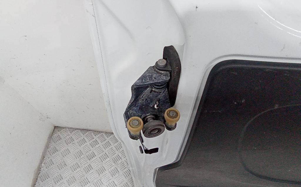 ролик двери сдвижной Opel Vivaro B 2016, NULL - фото №1