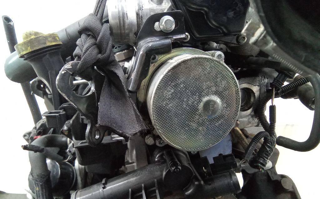 насос вакуумный Renault Clio 4 поколение 2013, 1.5 л., дизель, МКПП, 146505272R - фото №1