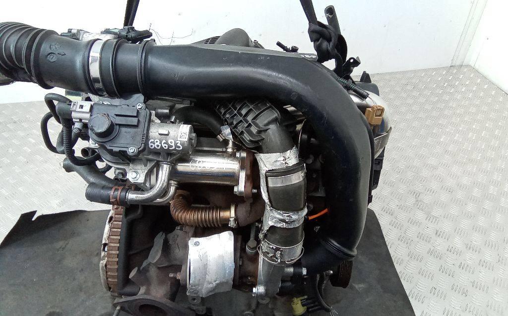 патрубок интеркулера Renault Clio 4 поколение 2013, 1.5 л., дизель, МКПП - фото №1