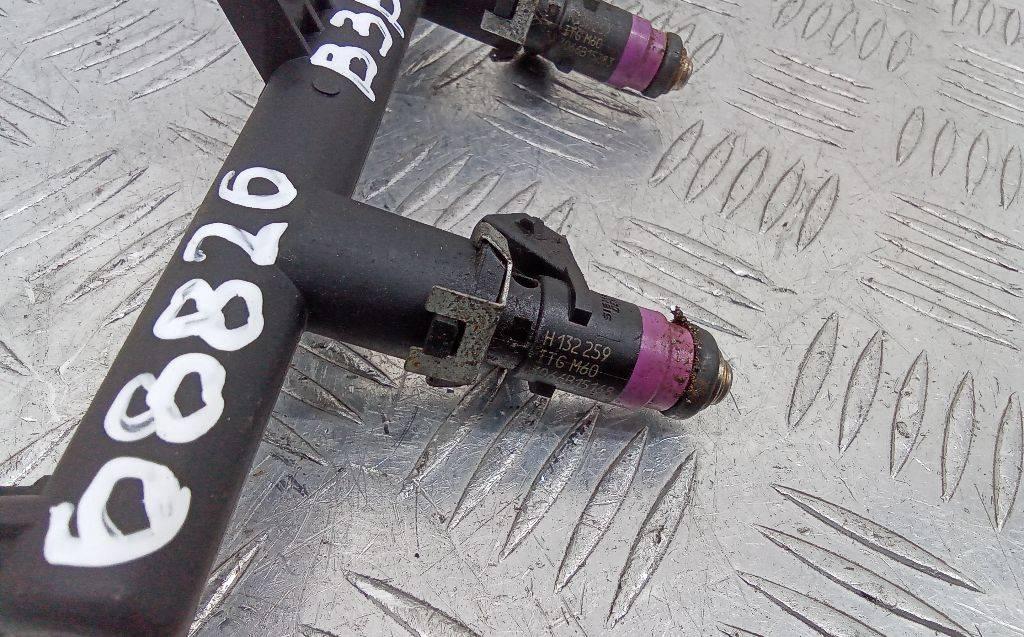 форсунка Renault Megane 2 поколение 2005, 1.6 л., бензин, ITGM60 - фото №1