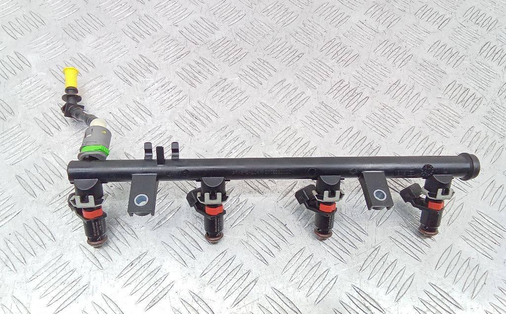 топливная рампа Renault Duster 2 поколение 2022, 2.0 л., бензин, МКПП, 8200053030 - фото №1